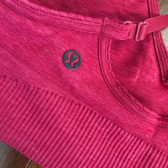 Lululemon sports bra - Picture 3 of 3